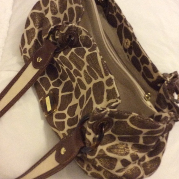 Relic handbag - Picture 6 of 8